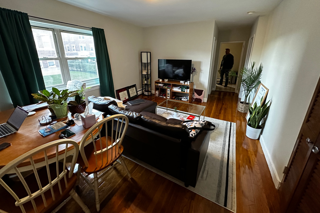 living room - Charming Brighton 1 bed with heat/hot water included - 9/1/26