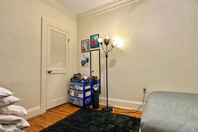 bedroom closet - Unbeatable central Fenway location! Perfect for students looking for a quick commute Condo
