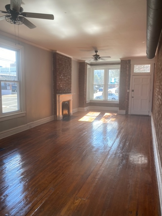Living Room - Room for Rent House