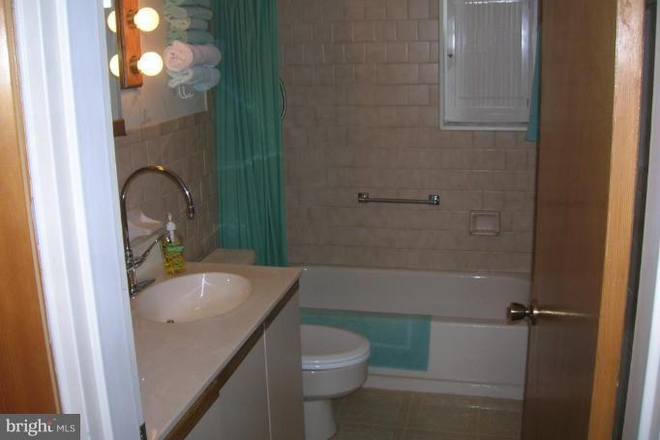 Bathroom - Seeking roommate to share house near campus with one male (me). I am frequently not at home.