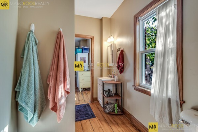 Living - HUGE Single Family 6 Bed 4 Bath | Sewall St. Mission Hill | NO BROKER FEE | 09/01/2026 Townhome