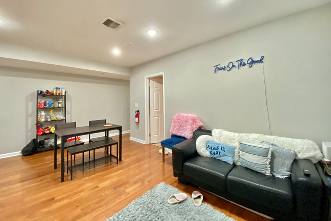 Living room - 2019 N 17th St. Unit C Apartments