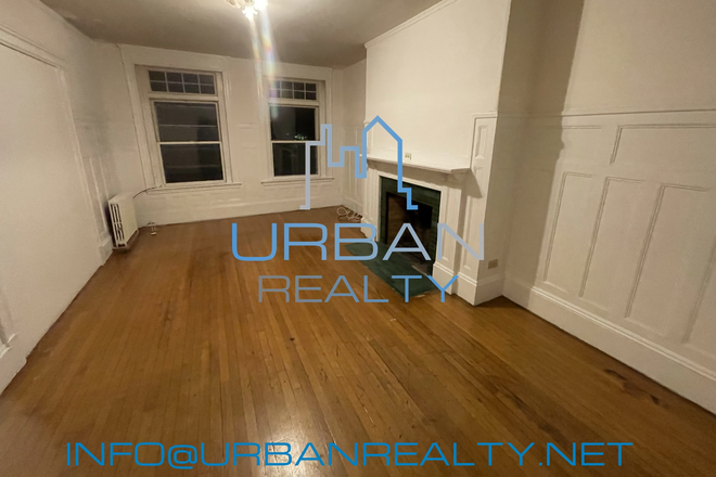 LIVING ROOM - **SEP 1/2025 ** LARGE 4 BED 1 AND 1/2 BATH IN PERFECT CLEVELAND CIRCLE** UPDATED KITCHEN Apartments
