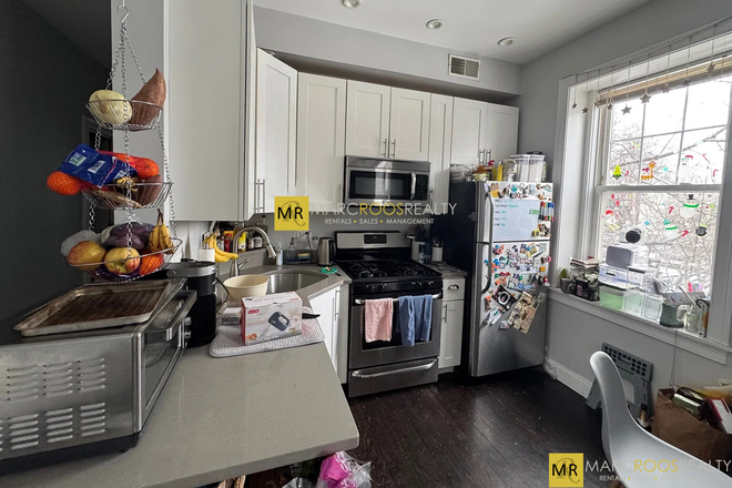 Kitchen - Stunning South End 4 Bed 2 Bath | Central Air | 09/01/2026 Apartments