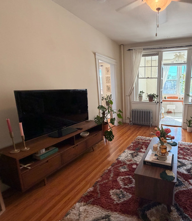 Living Room - Streetside Pleasant Apartment
