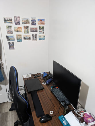 Bedroom 2 - Crestview apartments, Looking for a roommate, walking distance to campus and on multiple bus li