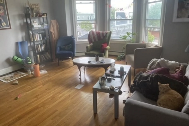 Living Room - Corcoran Property Advisors
