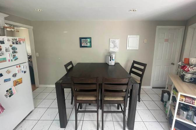 kitchen - South Medford/North Somerville Apartment