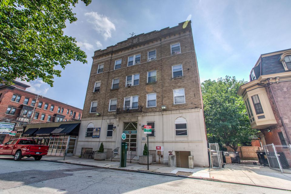 Drexel University Off Campus Housing Search Astor Apartments