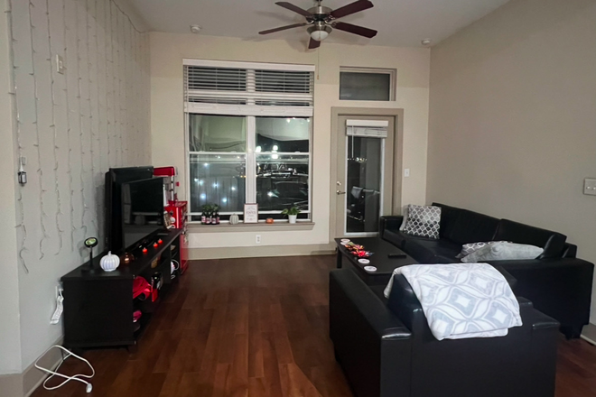 Living room - Lofts at Wolf Pen Creek