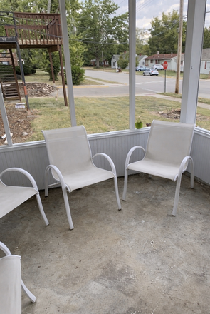 Photo - “Waffle House” AVAIL FOR 2026/2027 Semesters - Fully Furnished And CLOSE TO CAMPUS Oxf