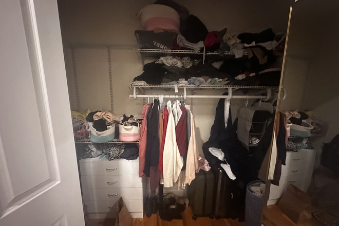 Bedroom Walk-in - Brownstone Apartment at Symphony