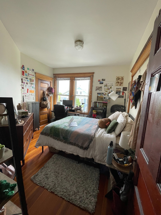 Bedroom - Mission Hill Apartment Bedroom