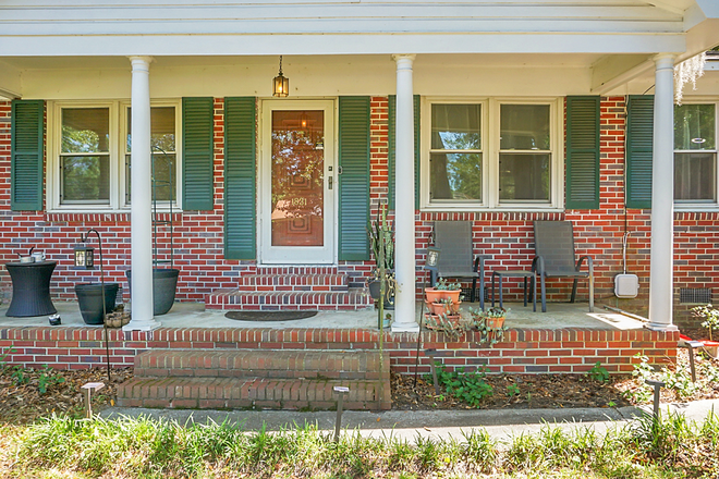 Entrance - Room For Rent in Quiet West Ashley Neighborhood Home
