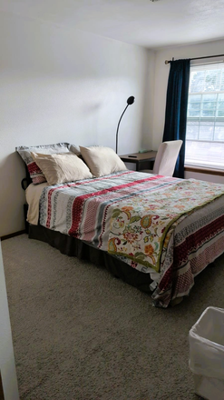 Private Bedroom - Private furnished room in shared home near Anschutz Medical Campus