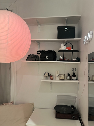 convenient shelves for storage - Private Bedroom in 2BD/1BR Greenwich Apartment (Close to Campus!)