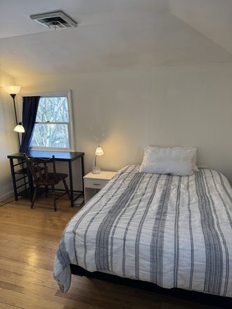 3rd floor bedroom - One furnished room in shared home for PU affiliate only-Hickory Ct-Princeton