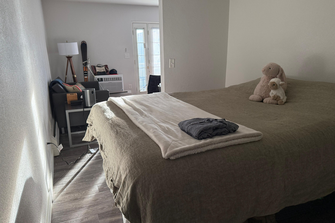 Bedroom - The Lodge Apartments