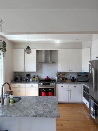 Kitchen - Room in beautiful apartment available Dec - May (Winter + Spring Semester)