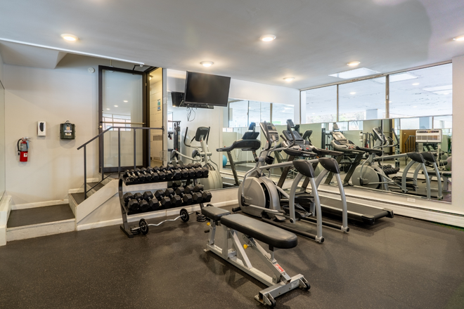 Gym - Maple Grove Apartment