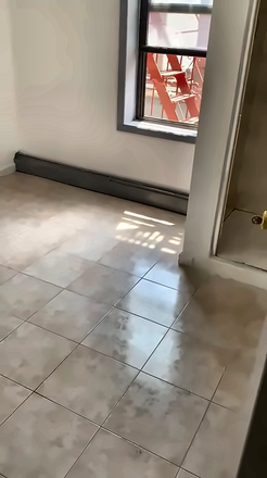 Room 1 - 3 Bed, 1 Bath Apartment (newly renovated)