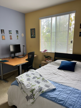 Bedroom - Bedroom in House in University Hills