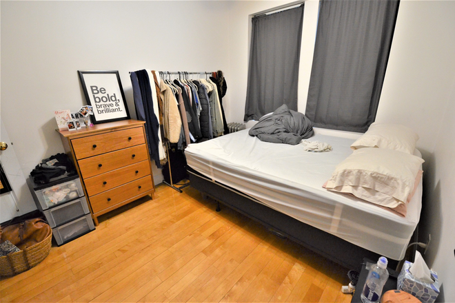 . - 1 bedroom 45 Symphony Rd- AVAIL 9/1/26 Apartments