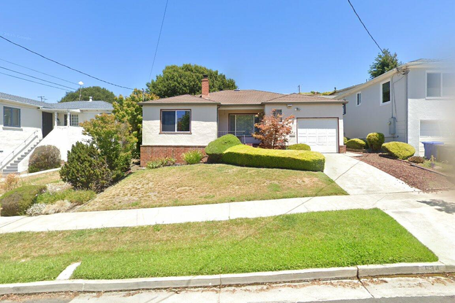 Exterior shot of house and front yard - Charming 3BR/1BA Home with Big Yard in East Richmond Heights – 1 Mile from El Cerrito Del Norte BART