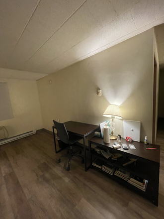 Work Space - College Park Unit 501 Spring/Summer Sublet Apartments