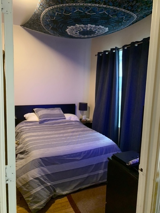 bedroom1 - 1 Bedroom Split / 1 Bathroom with Heat and Hot Water Included near campus available 9/1/26!! Apartments