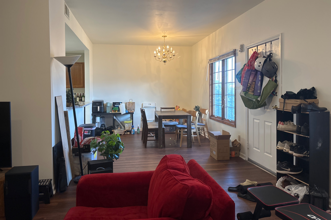 Dining - Fairfax / Hillsboro Village Apartments