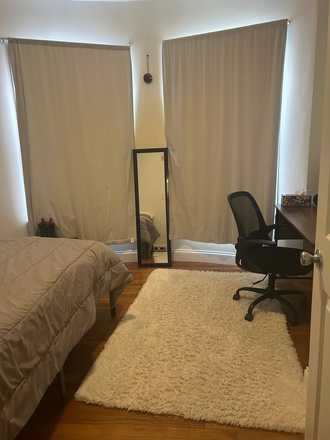 Bedroom pt. 1 - 1 PRIVATE BEDROOM in Apartment w/ Kitchen, Laundry, & More! (Prefers Girls for Unit)