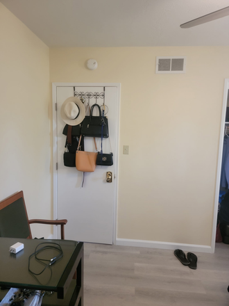 Bedroom - TWO PRIVATE FURNISHED BEDROOM AVAILABLE WALKING DISTANCE TO UCR House