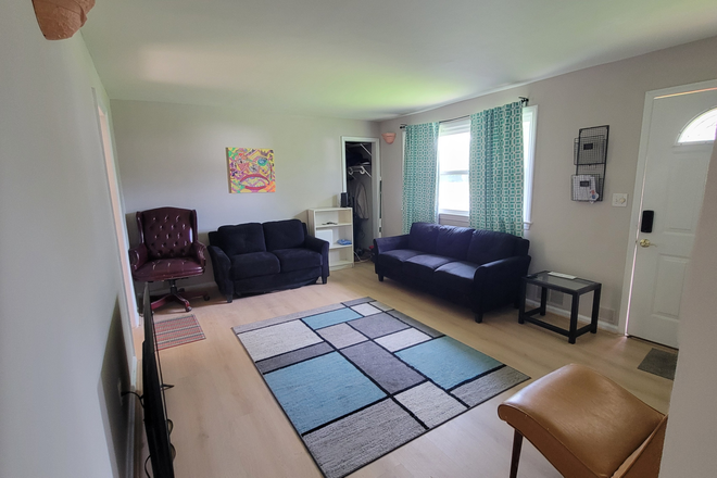  - fully furnished room - 5 mins to UMD