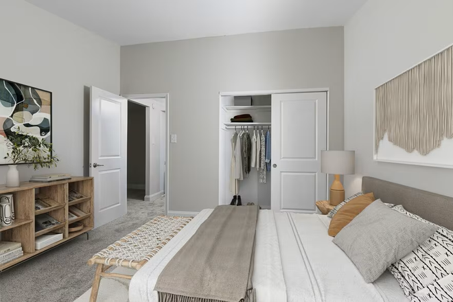 bedroom - Radnor Crossing Apartments