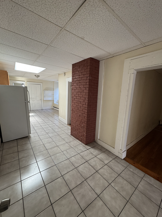 Call NOW for showings! 617-236-8600 - HARVARD ST - LRG & MODERN TOP FLR 2BR/1BA *AVAIL NOW* IN THE PORT W/ LNDRY ON SITE, EIK, OFFICE! Apartments