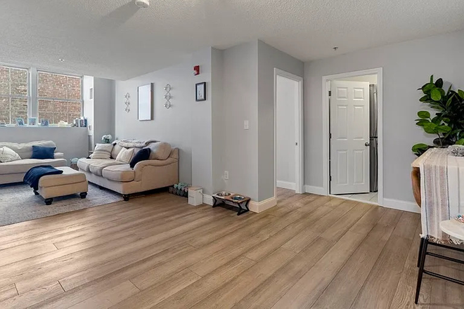 Unit Entrance 2 - 200 Market St Apartment - Downtown