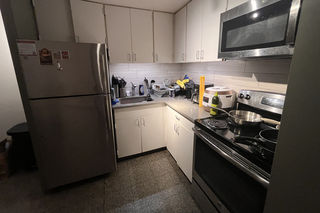 Kitchen - Subletting a 2bed 1bath Apartment at Peabody Terrace