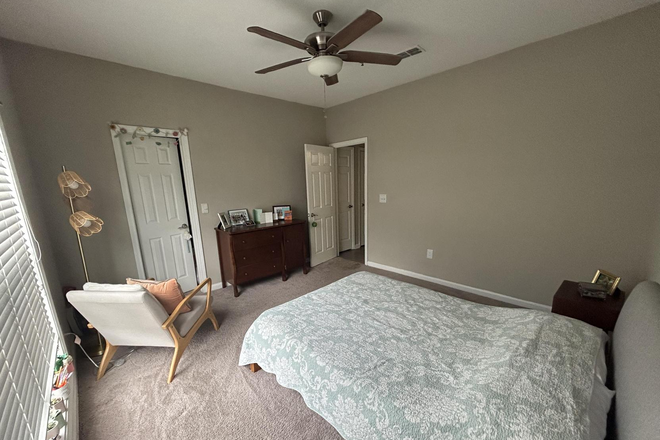 Bedroom - Decatur Highlands Apartments
