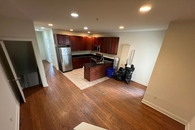 Photo - 1926 North 17th Street - 5BR/5.0BA Apartments