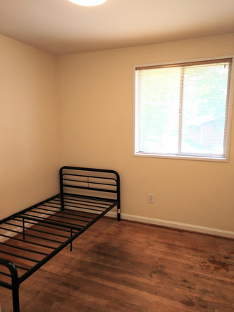 Main level front BR $525 - 2 BR $525/575/m + equal share of utilities House