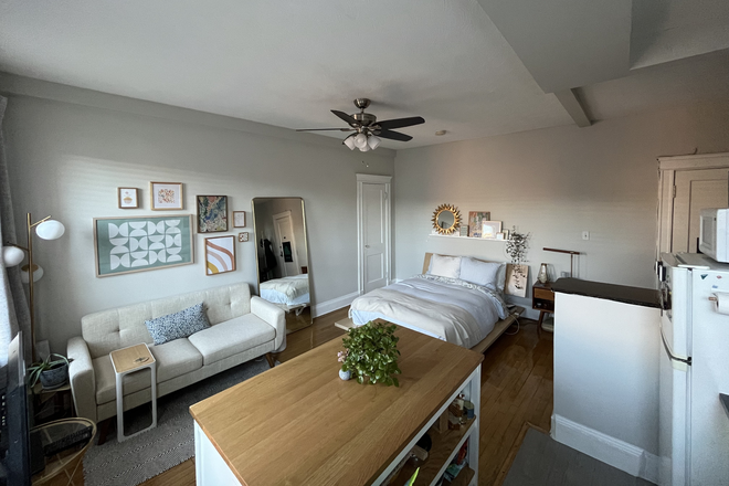 x - Allston Studio Comm Ave Apartments