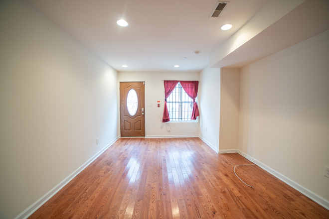 Living Room - OCP - Brand New Spacious 4 Bed 4 Bath On Student Block w/ Private Patio Apartments