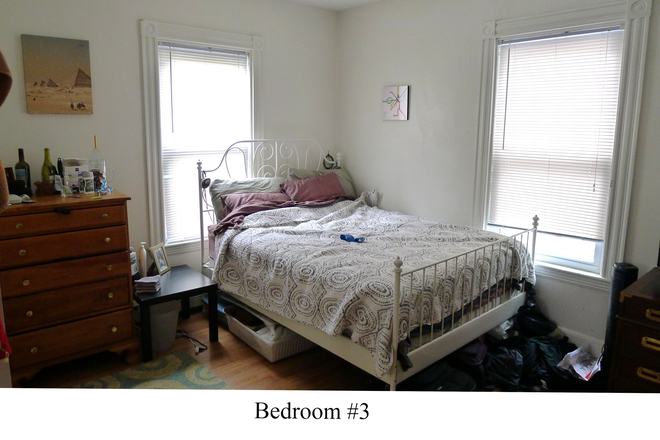 bedroom - Great Location!  Nice three bedroom apartment in the heart of Central Square, Available 9/1