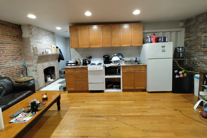 Call Arezou for info. 617-584-7817 - Modern 3 bed 1 bath on ANDERSON ST. BEACON HILL, ALL UTILITIES INCLUDED IN THE RENT Apartments
