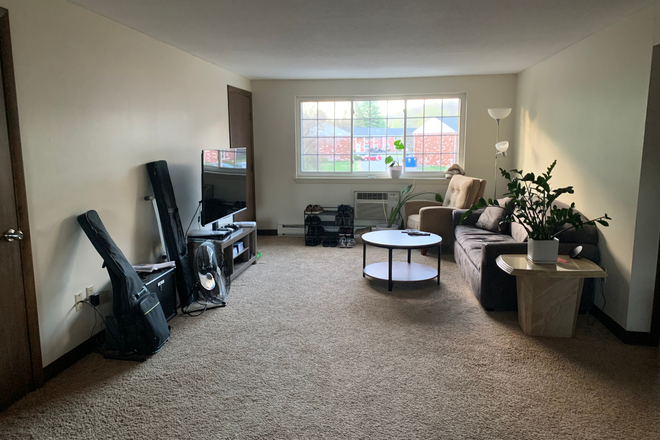 Living Room - Room for Rent - Fall 2026 or Sublet Starting in July