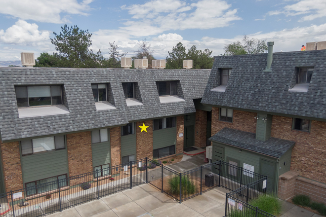 exterior - First Month Free!! 2 Bedroom Condo Close to CMU!