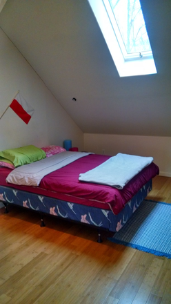 Bedroom - Fantastic 3 br 2 ba Single Family Lake House 15 Min. to Campus