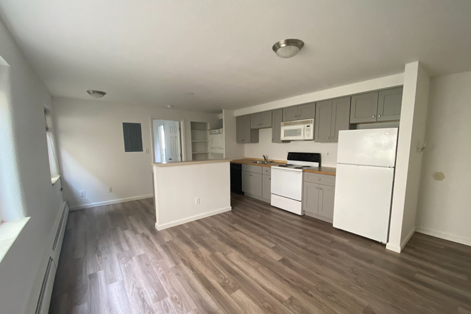 2 - AUGUST PRELEASING: 961 16th St #2 Condo