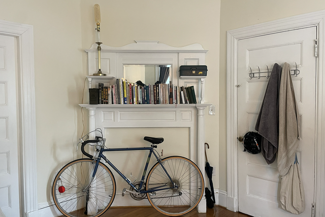 Bedroom - Summer Sublet in the Heart of Inman Square Triplex